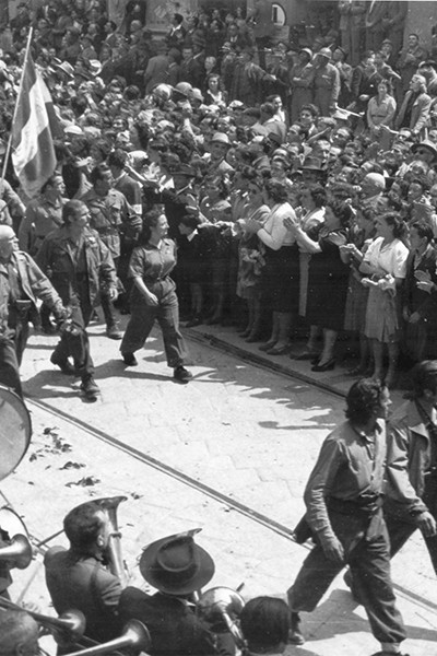 sfilata-del-9-maggio-1945